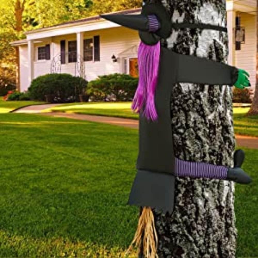 HOOJO Witch Crashing Tree Decoration HP 🎉 Best In Home Posh Party